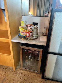 Mini bar