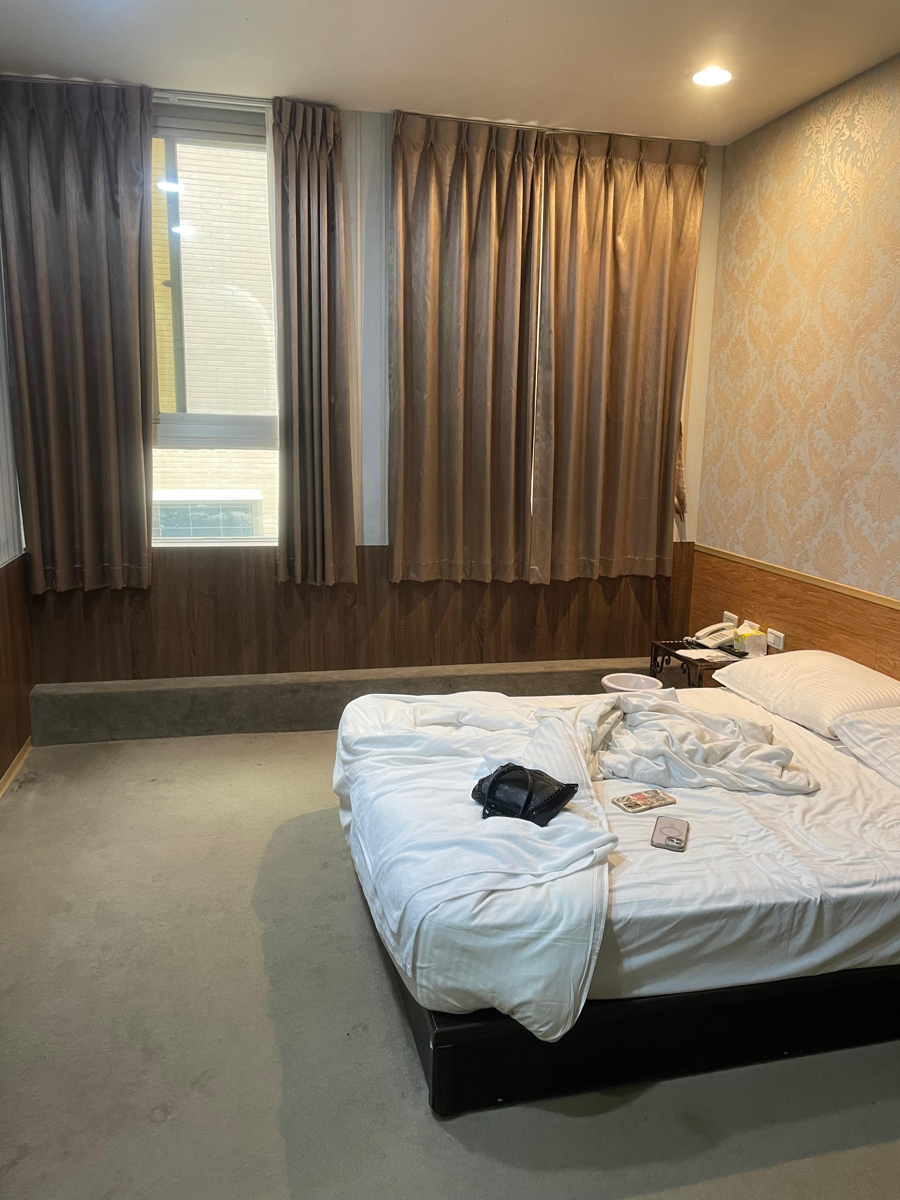 Room is smelly but big though