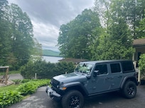 Beautiful view and lake access