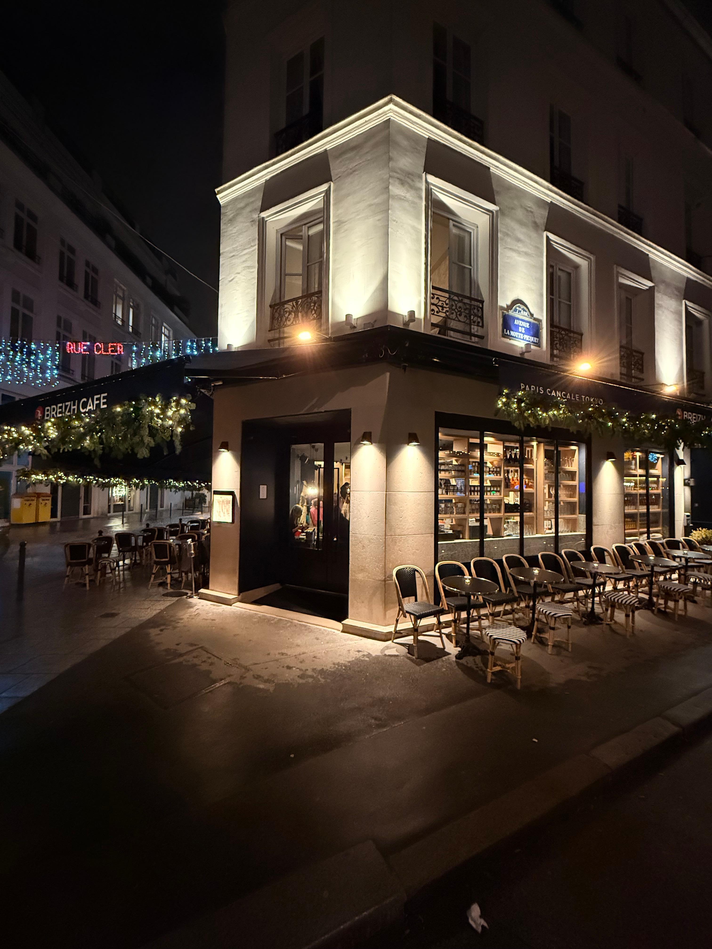 My corner room was over cafe. 