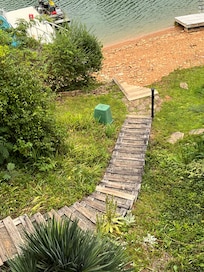 Steps from cabin to the lake.