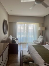 Master Suite bedroom