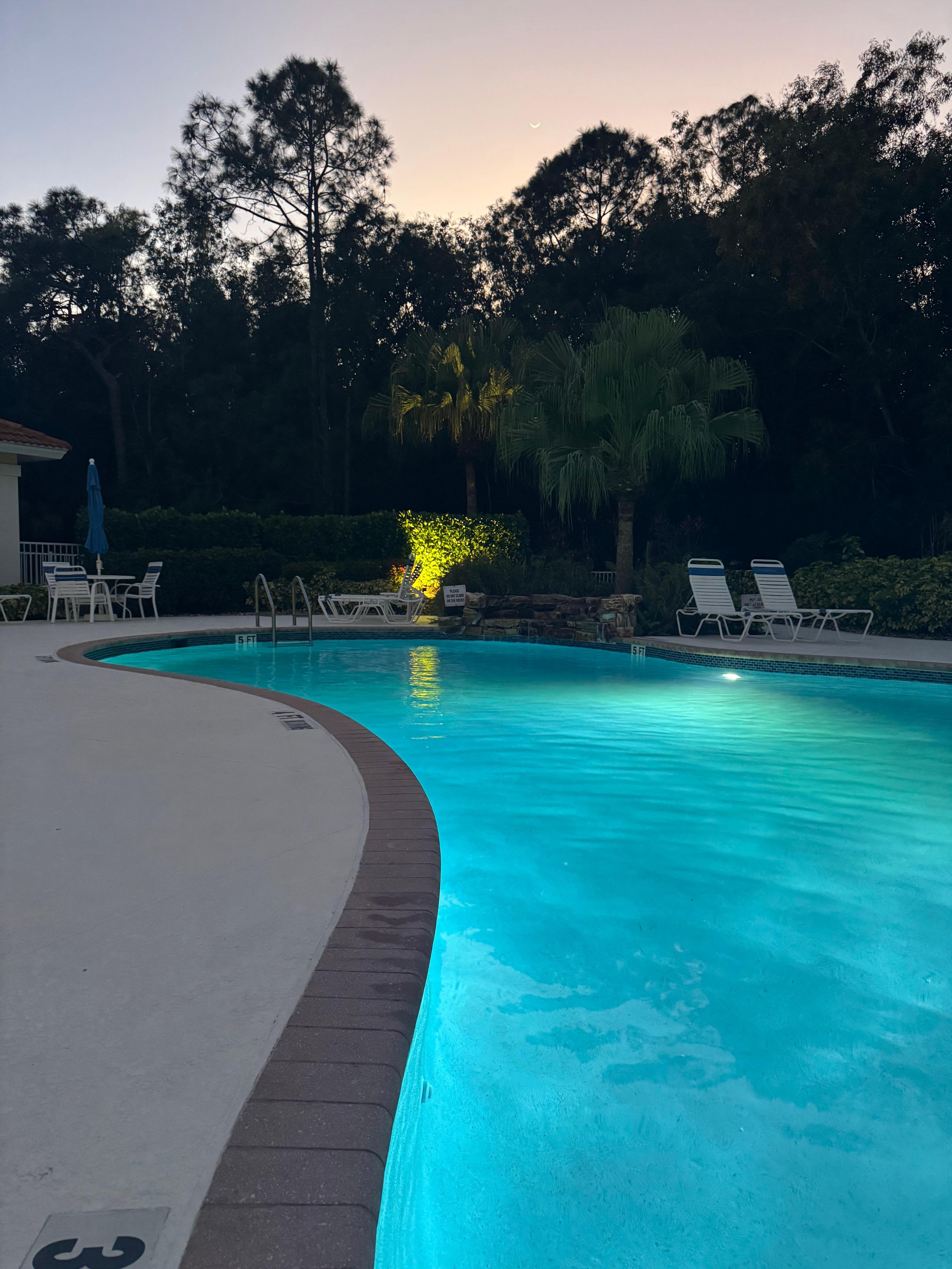 Amazing heated pool! 