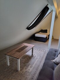 屋根裏みたいで楽しそうでした