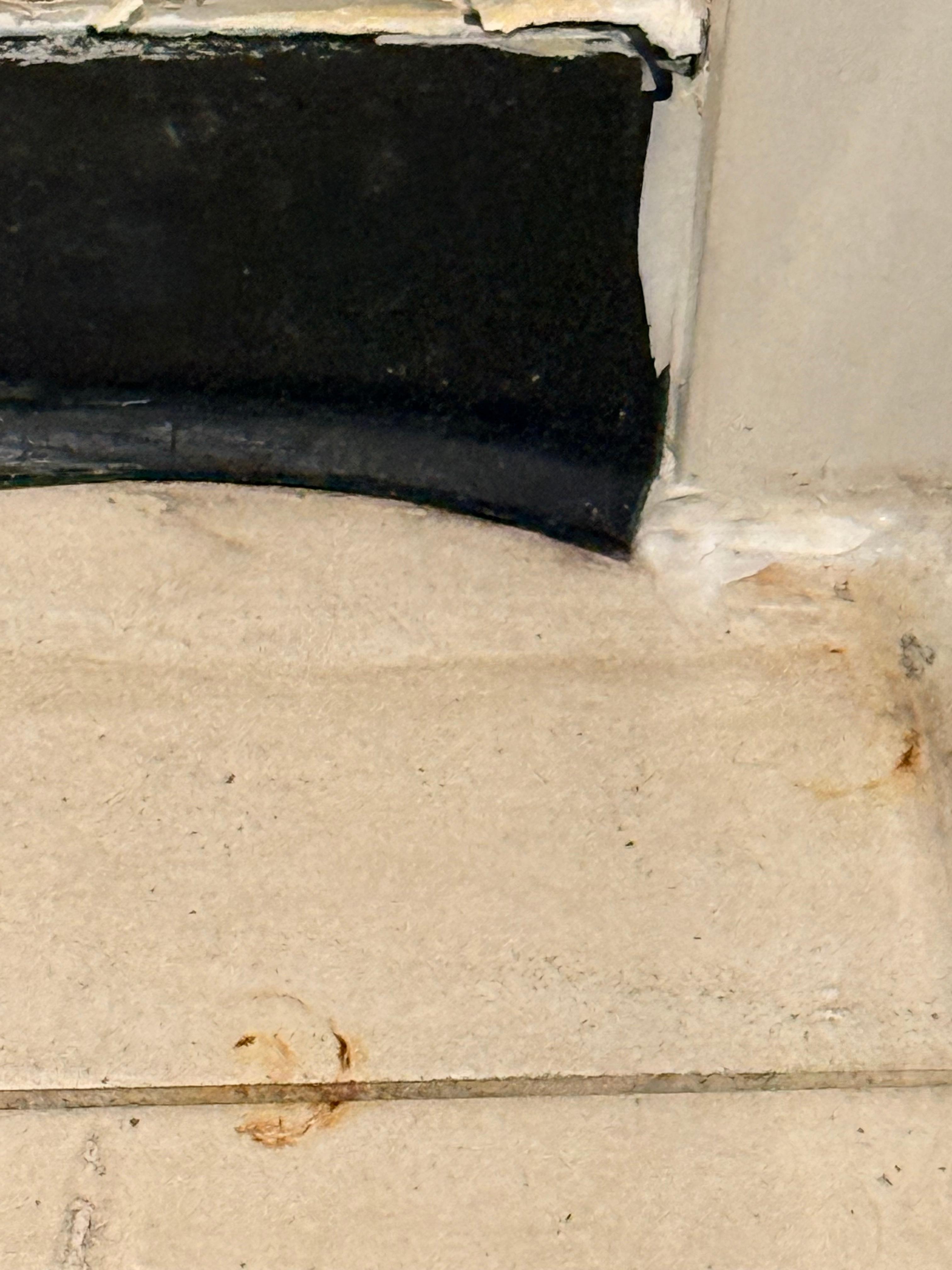 This type of sticky marking was in several places