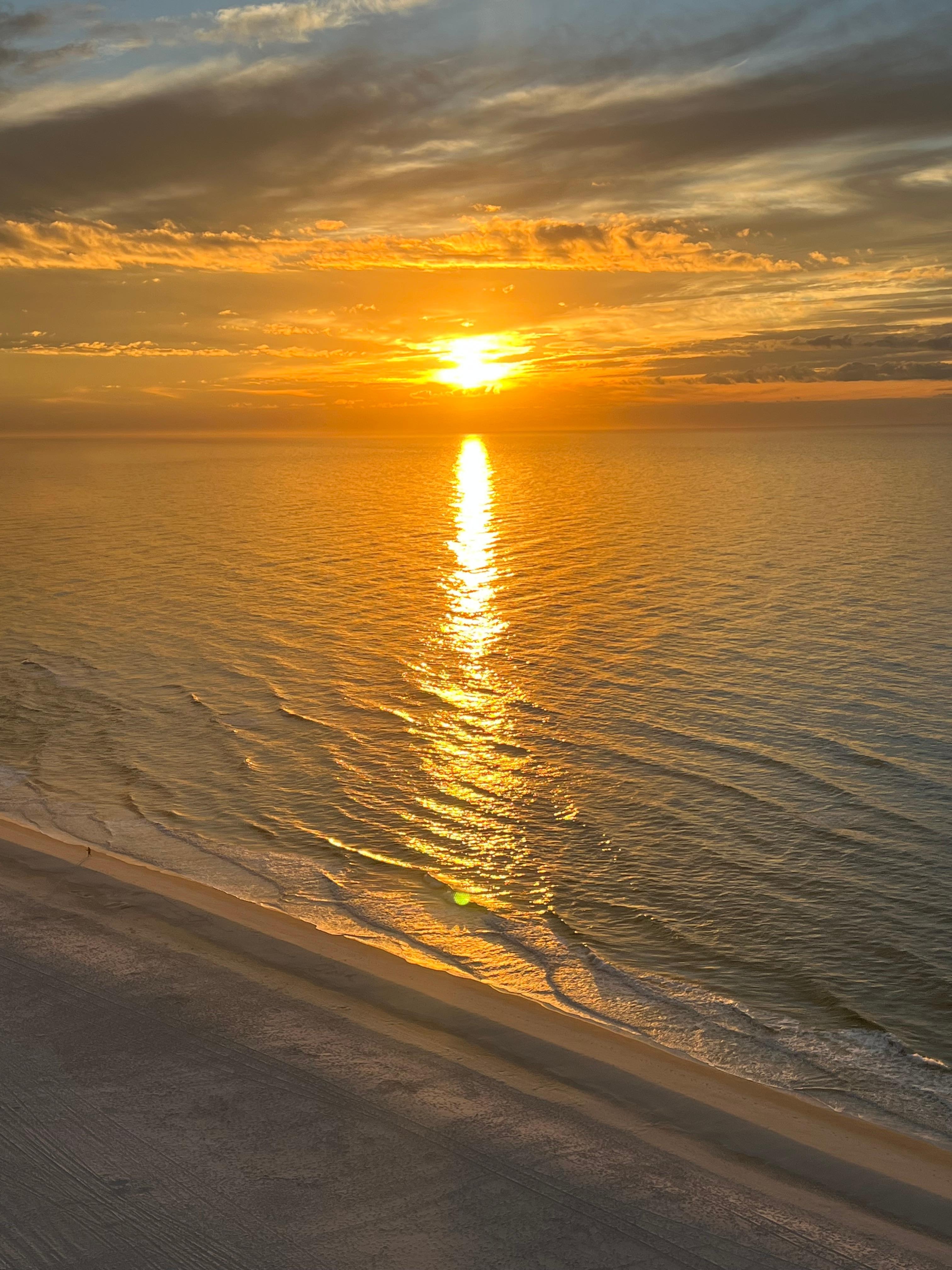 Sunrise from the balcony 😍🏖️