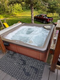 Comfy, relaxing hot tub