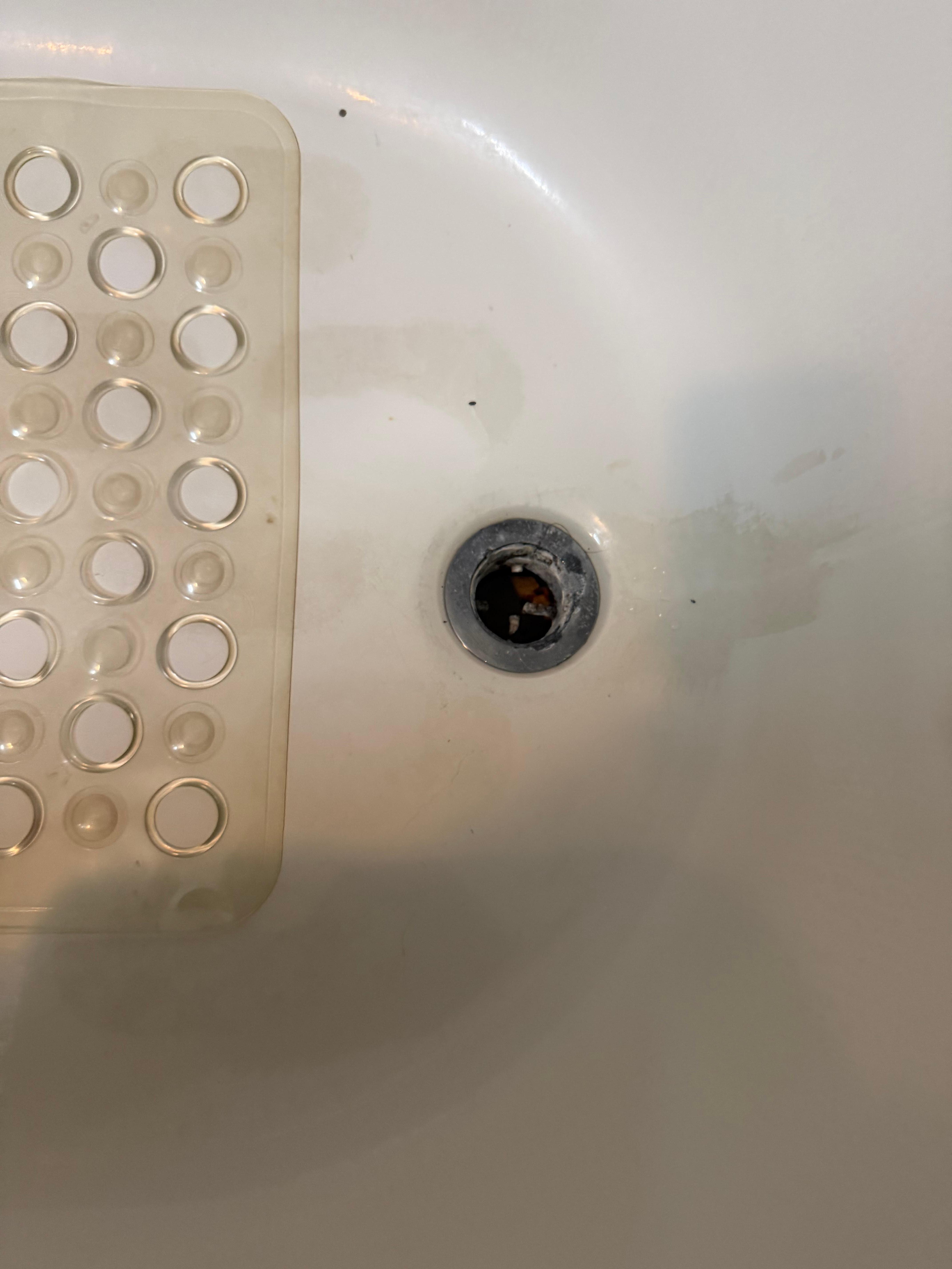 Tub was gross. 
