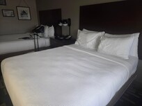 Comfy queen beds; no extra blankets.