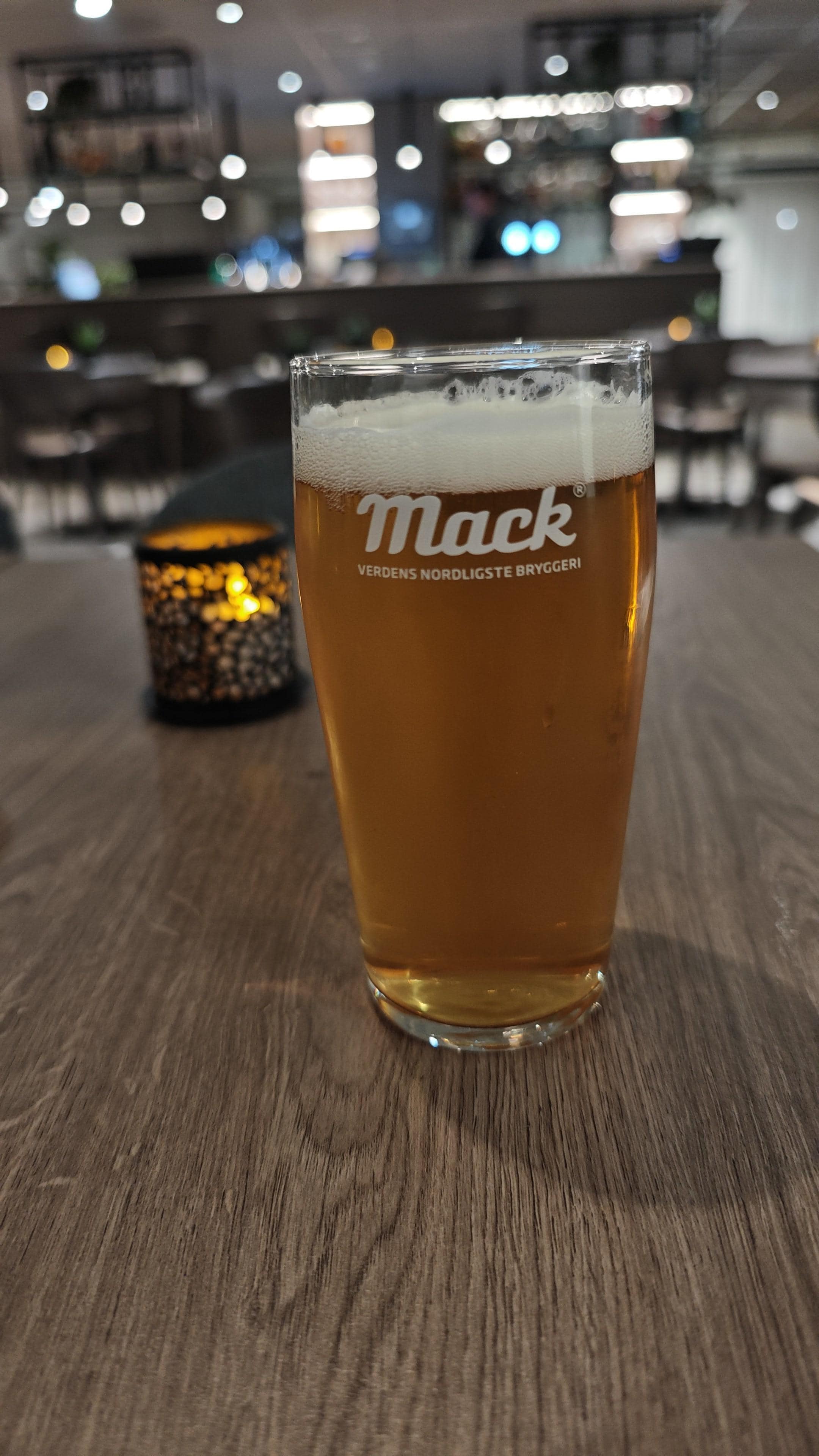 a small bar on reception 