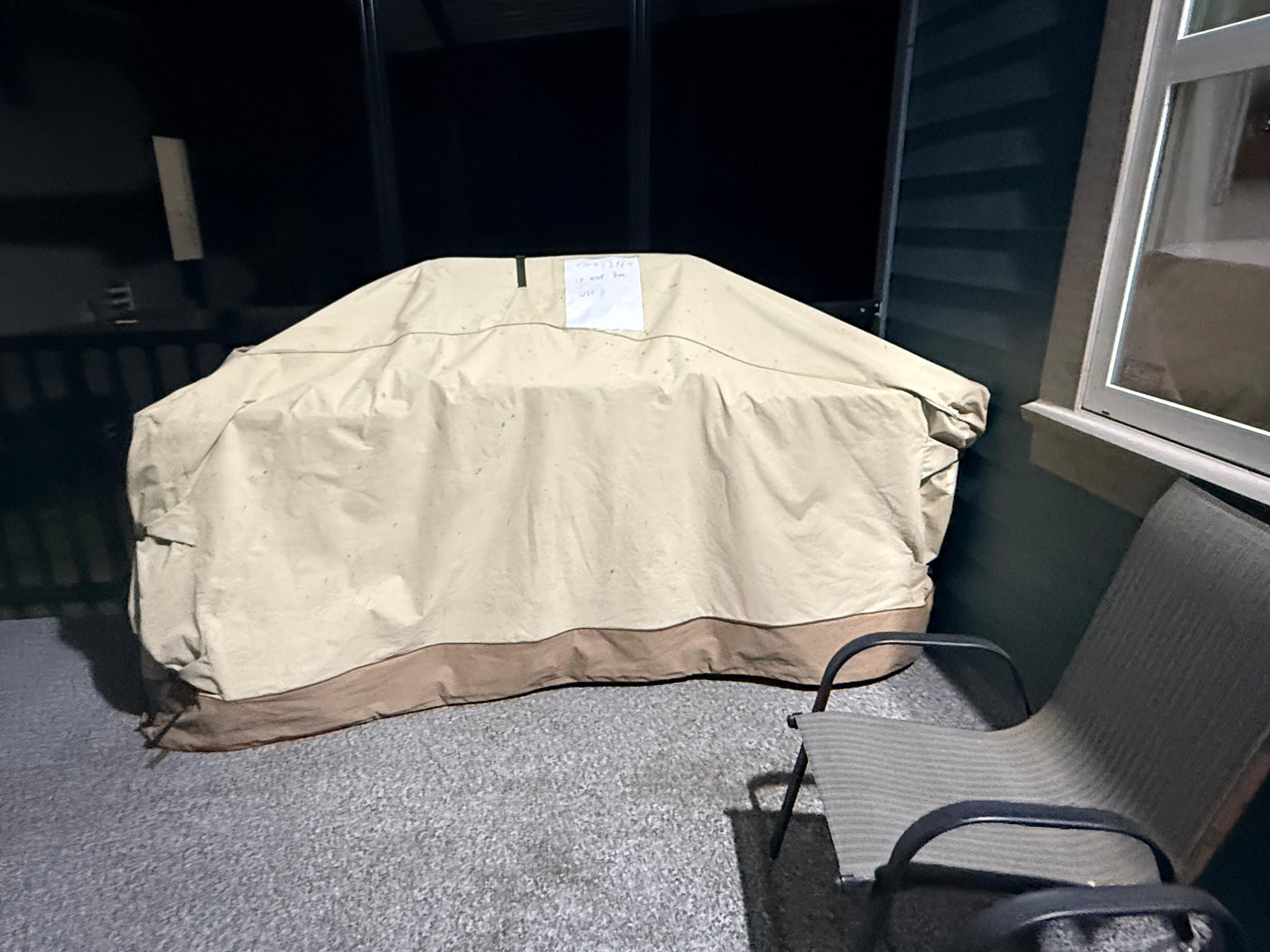 BBQ was broken and tagged with a sign "Item not for use". That would have been good to know in advance.