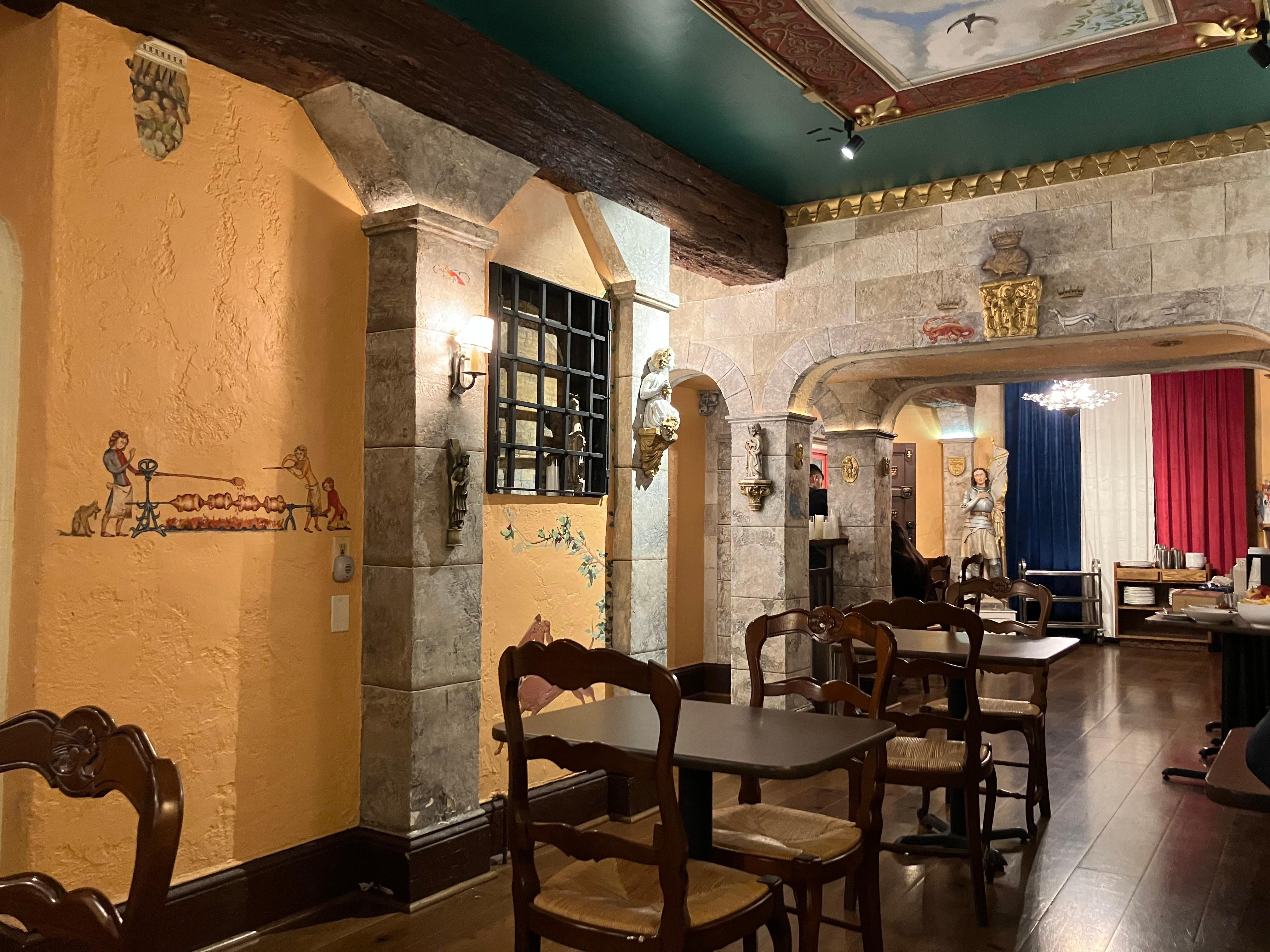 Breakfast room