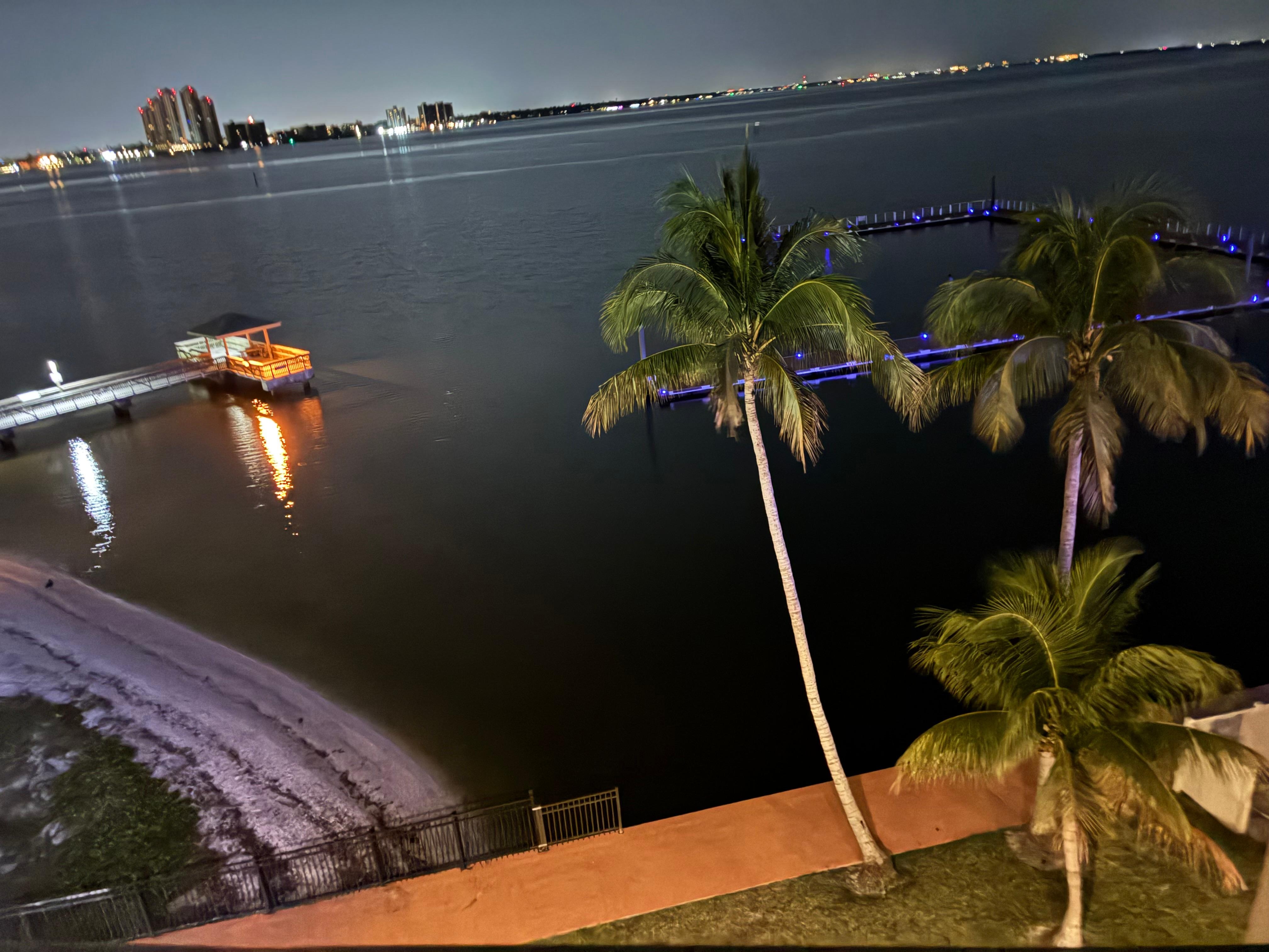 Beautiful view of the river !