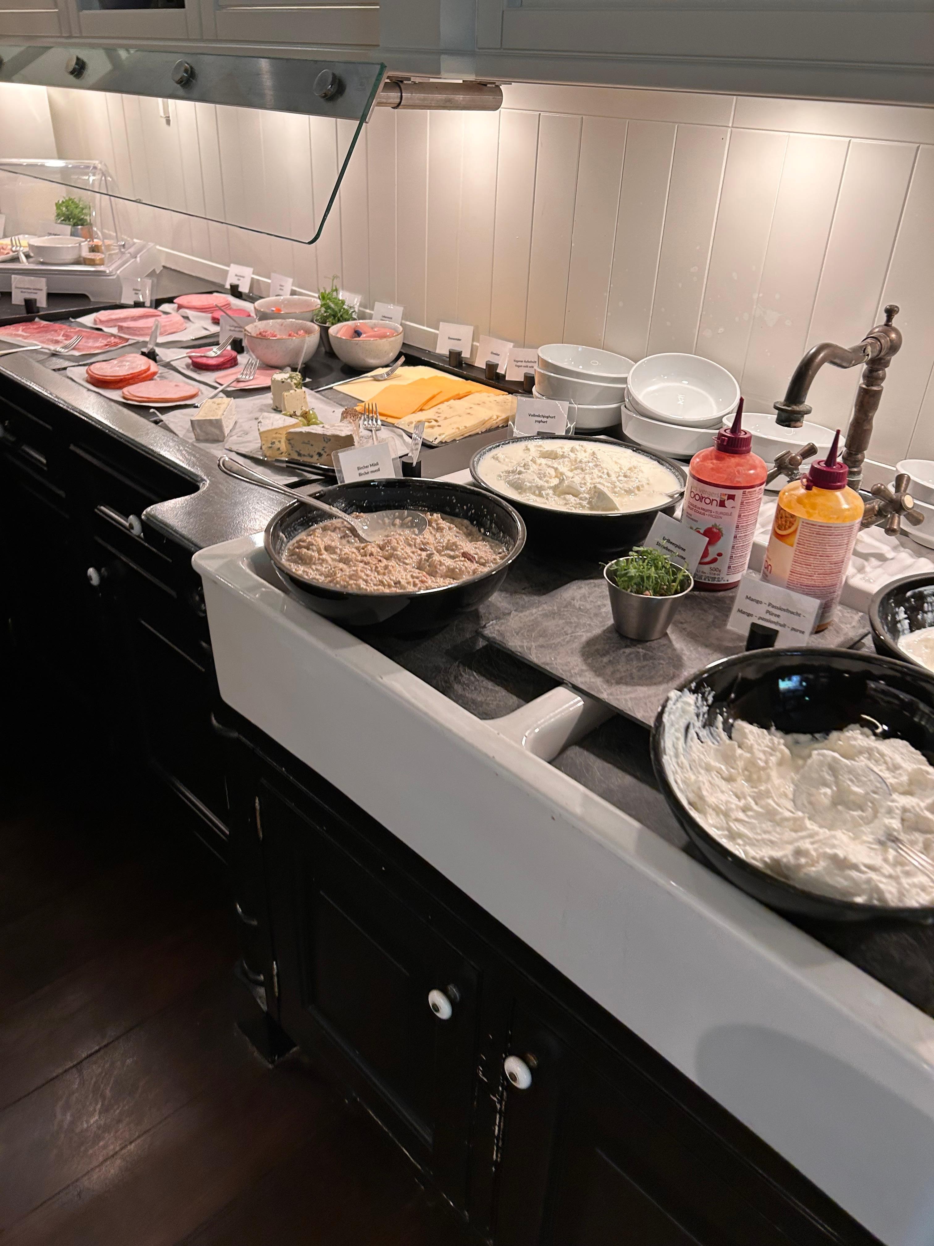 Buffet petit déjeuner 