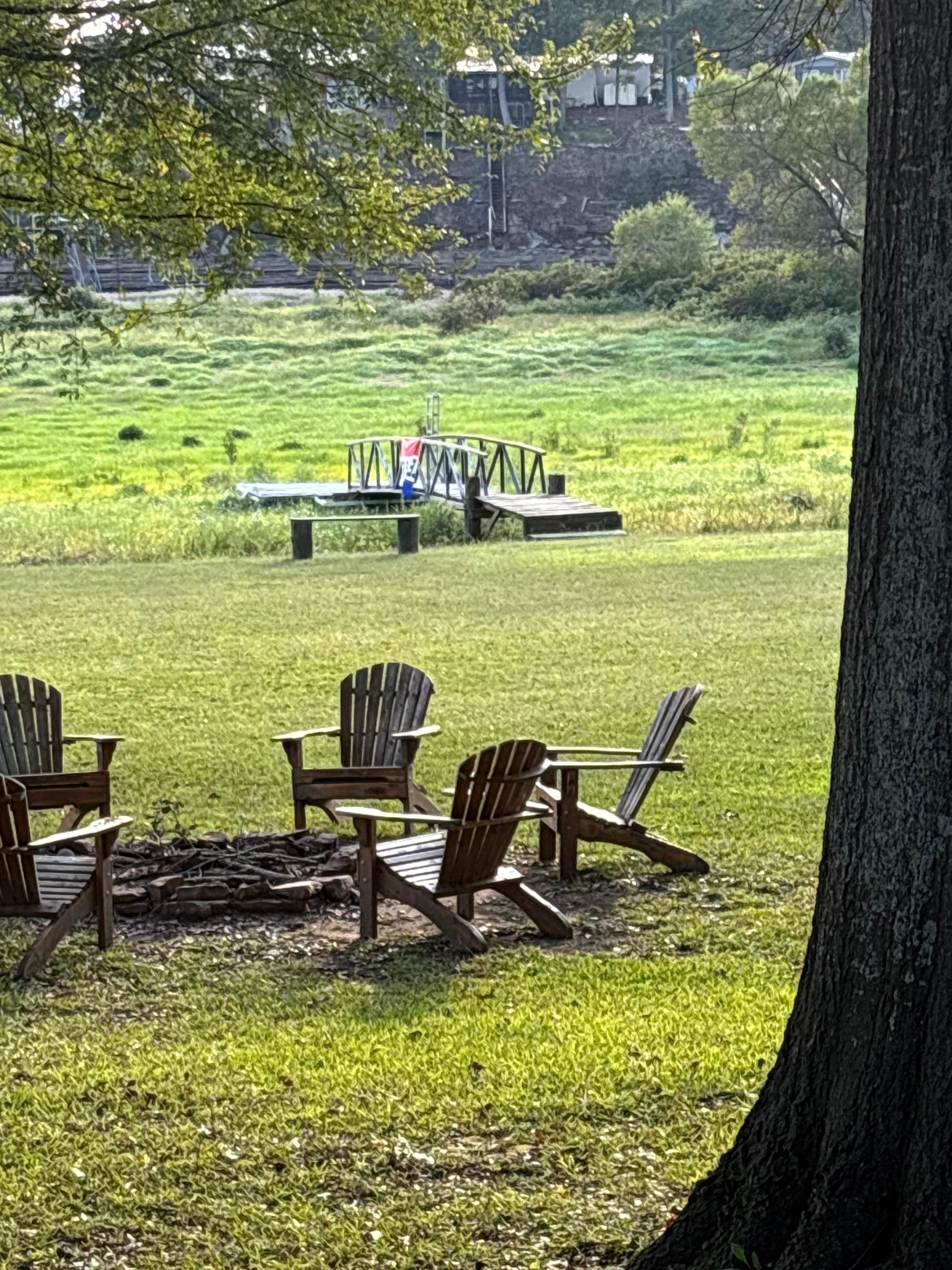 Photo of the dock similar to the photo on ad.