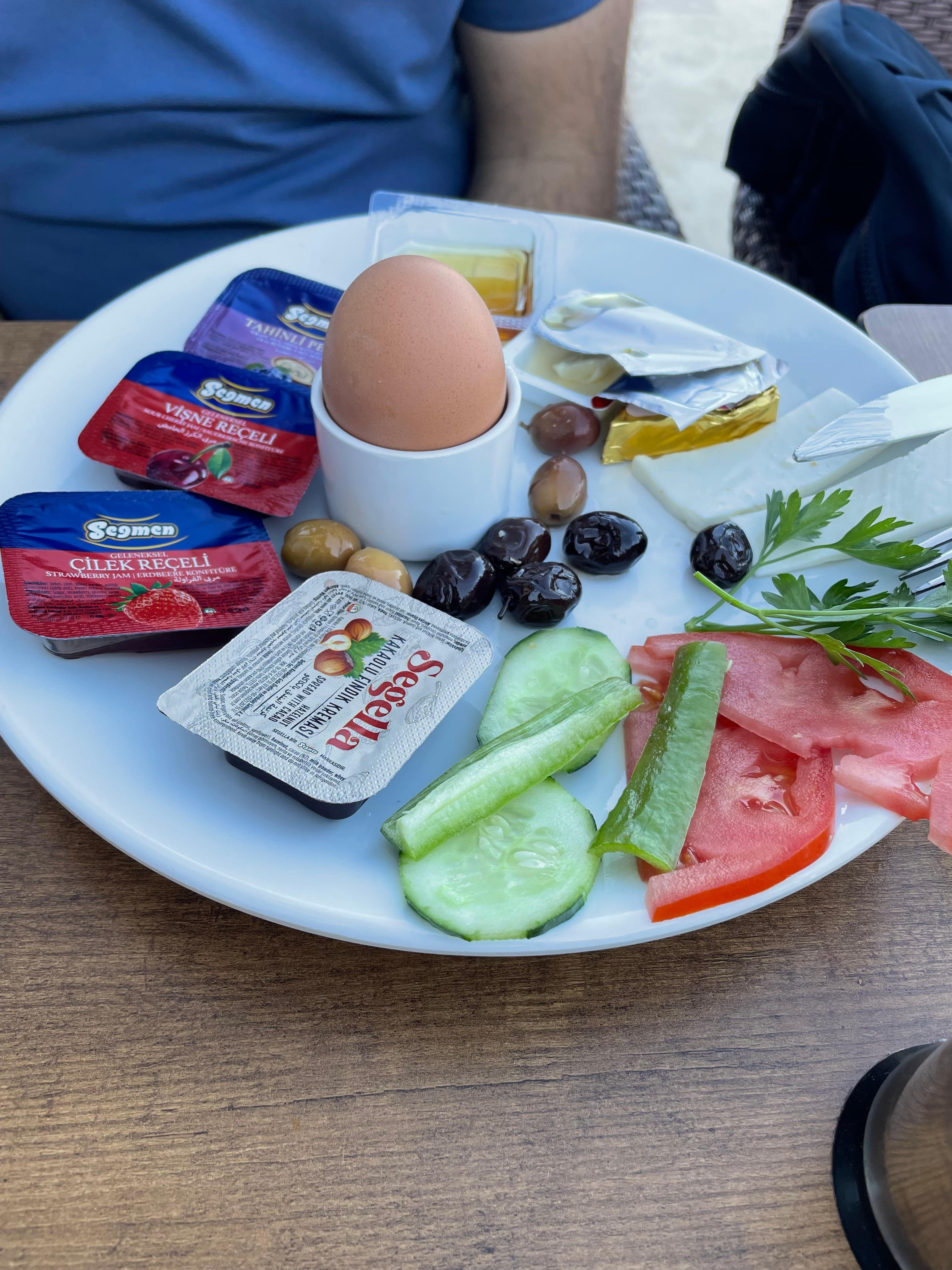 Bana yetti çay ve kahvede var