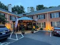 Entrance to the hotel.