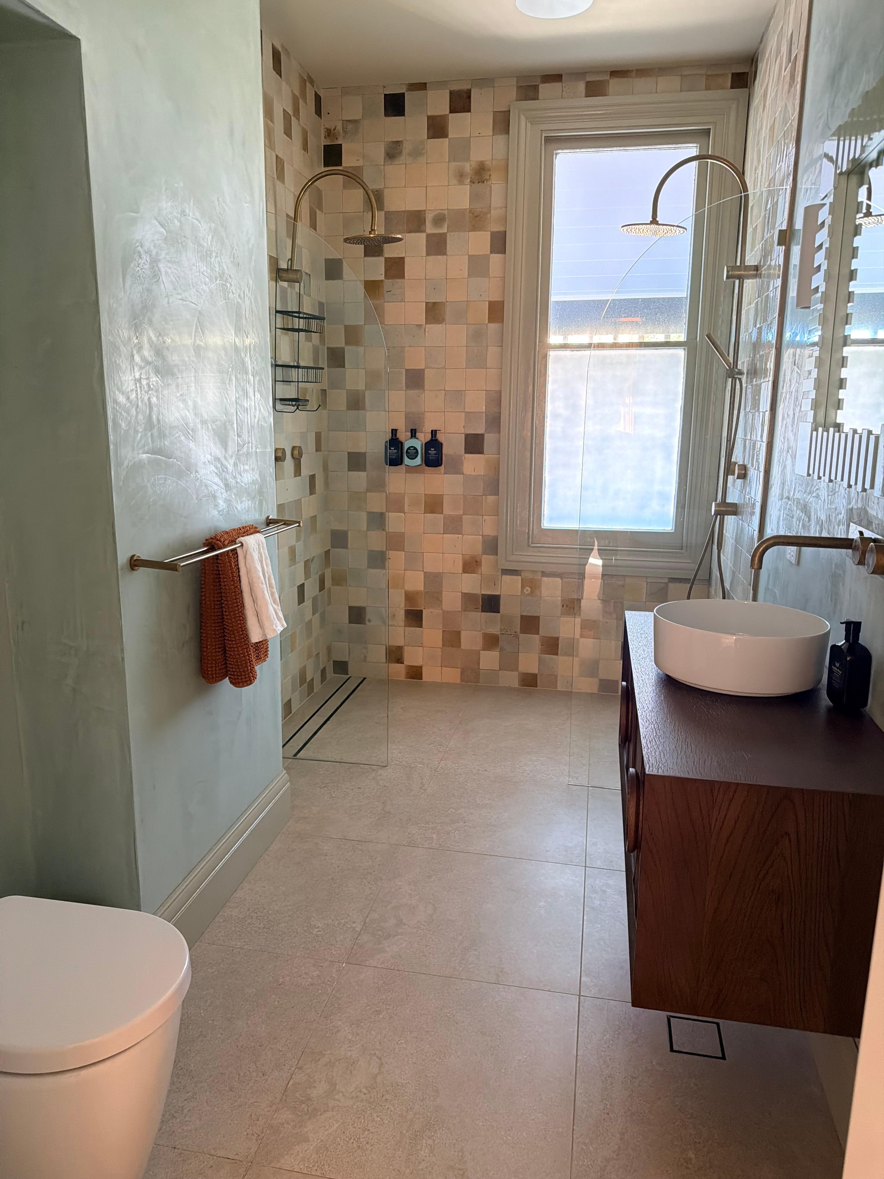 Master Ensuite.