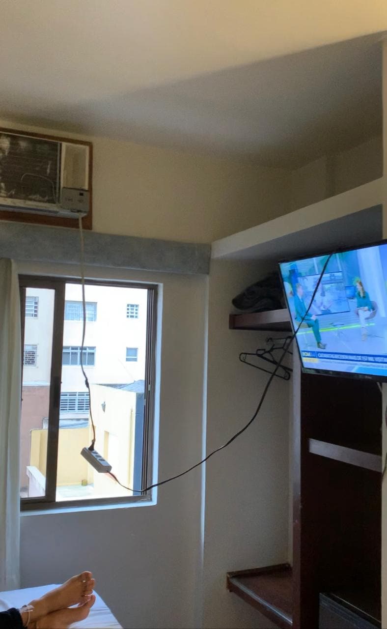 Ar condicionado não funcionava então fora trocado e não dava pra encaixar a parte frontal