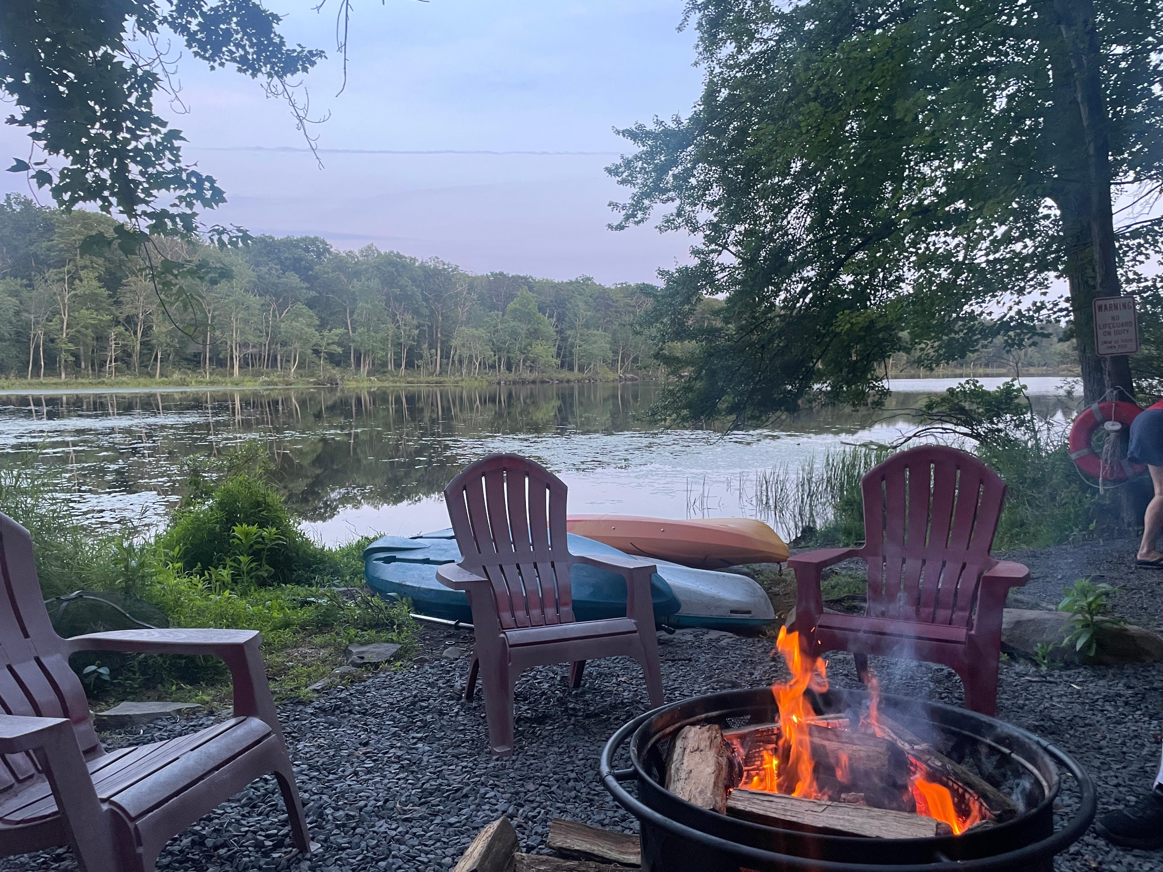 Great evenings by the lake. 