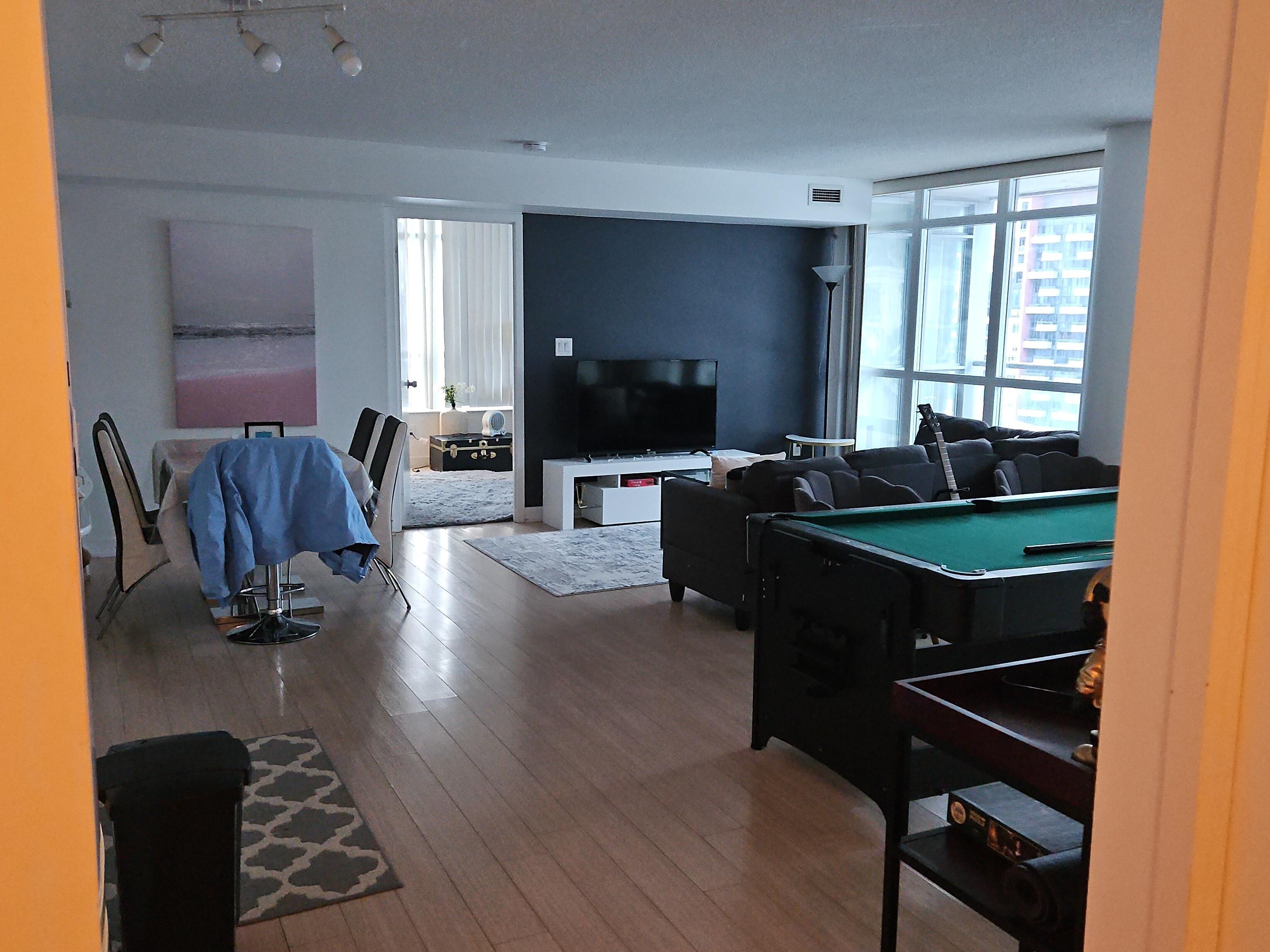 Entry way, looking at bedroom 2.