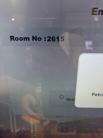 checked in on kiosk without a single employee in sight/zero help