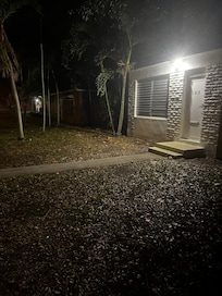 There was no one there, there’s a twin bed, no key, no access code. Would you feel safe sleeping here? I wouldn’t & didn’t.