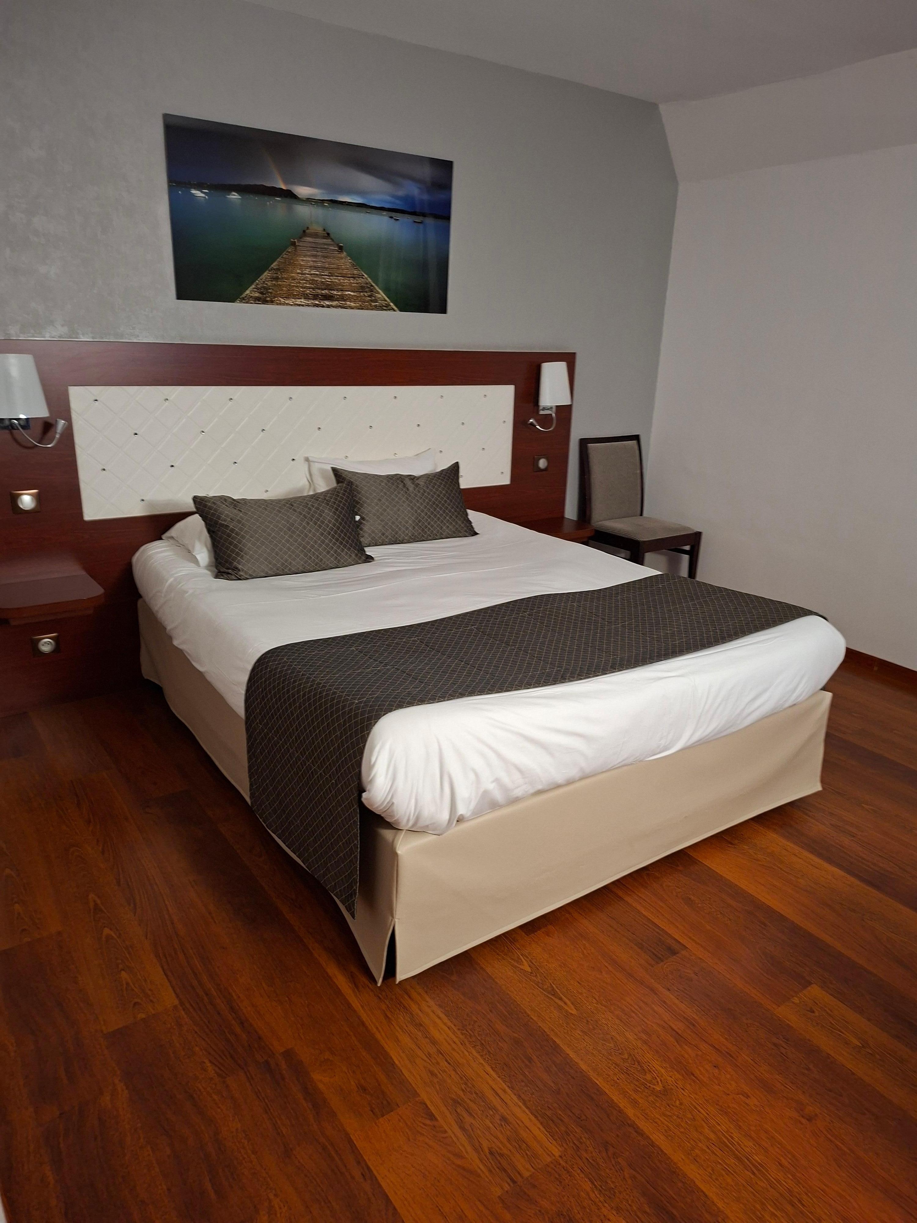 Literie très confortable ( probleme de dos ) aucune douleur au réveil 