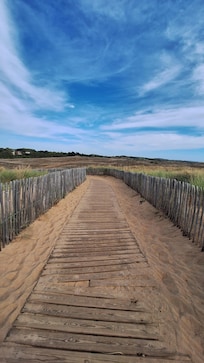 Chemin pour se rendre a la plage
