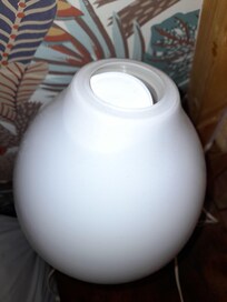 Lampe à poser cassée