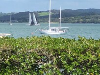 Charming Russell waterfront