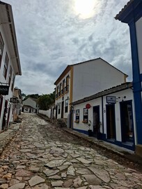 A cidade é simplesmente linda, tranquila, parece que o tempo parou !