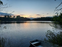 Der See mit Ruderboot