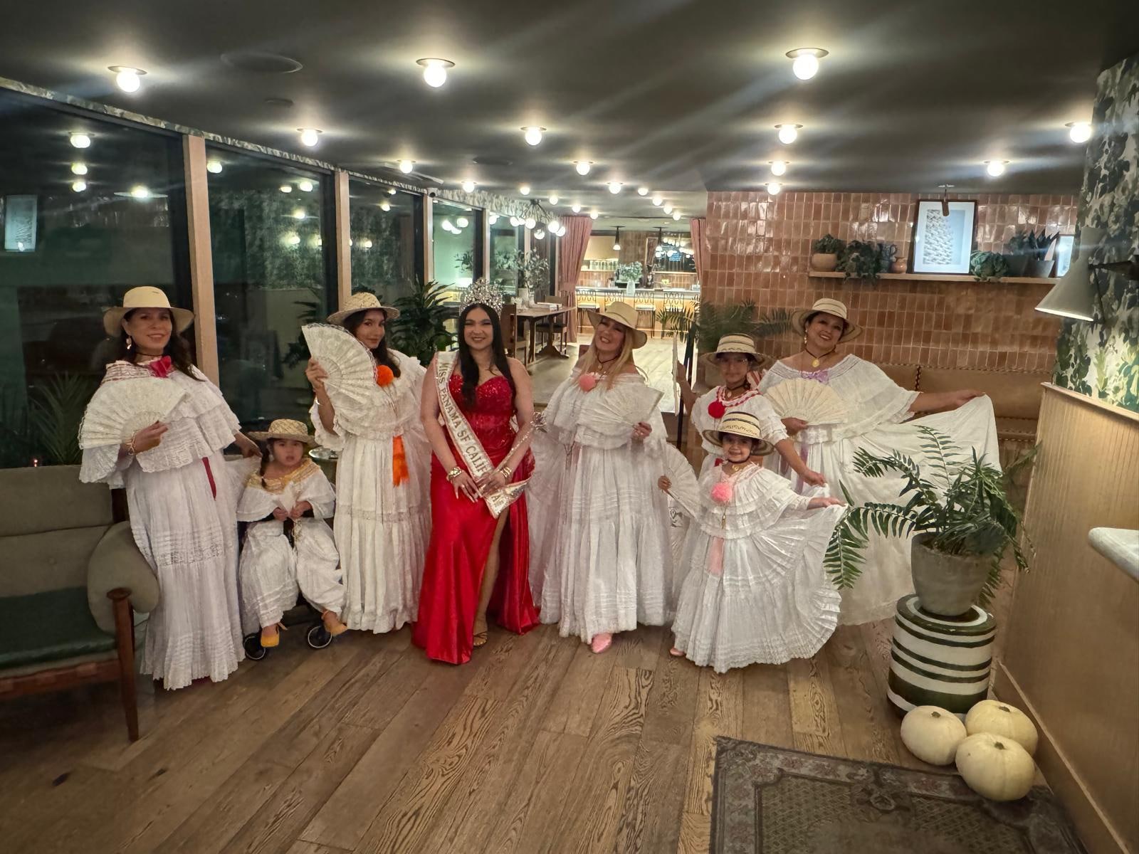 2025 Hollywood Christmas Parade/Miss Panama organization San Francisco CA.