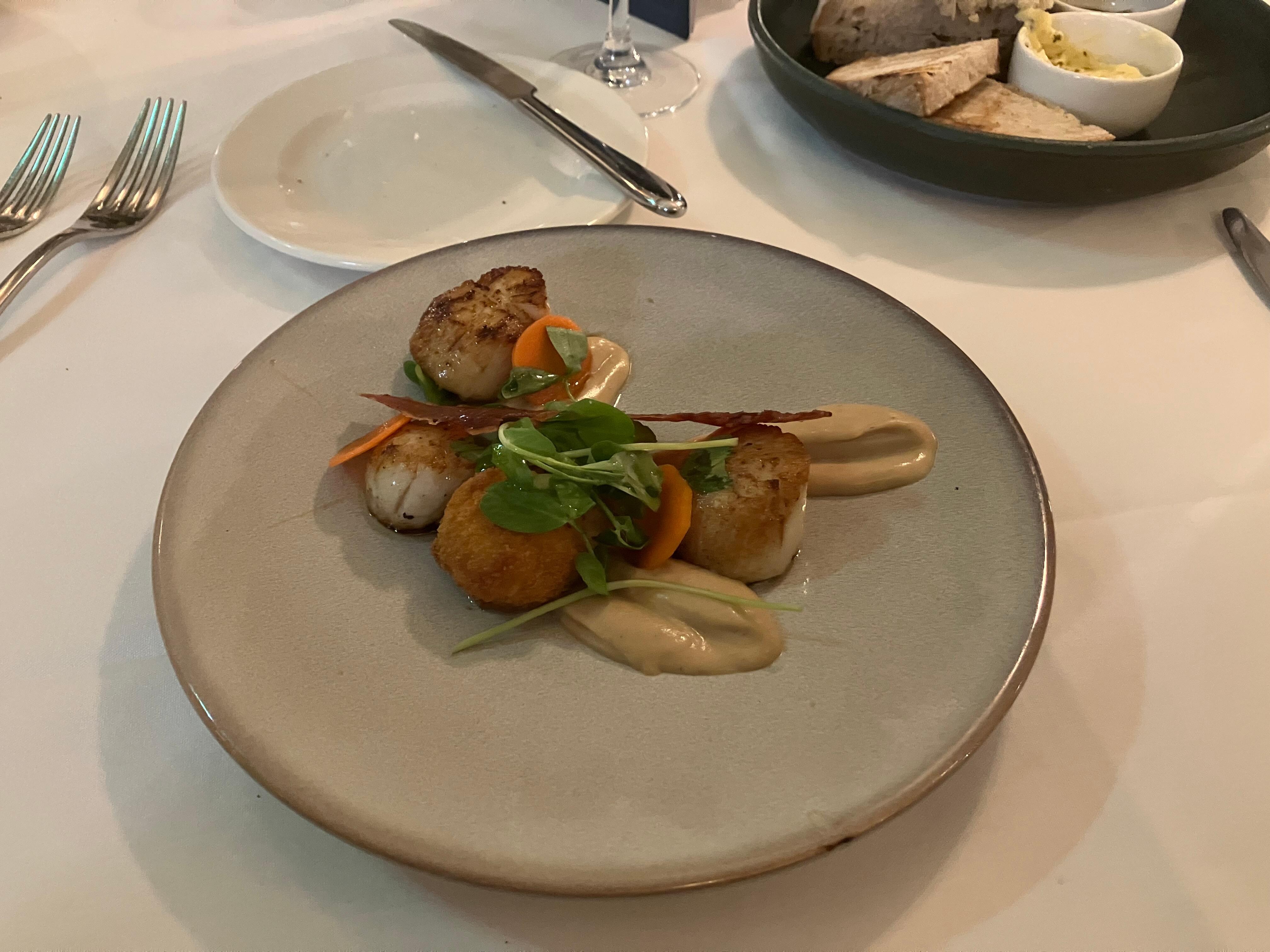 Starter had a dinner in the riverside restaurant.