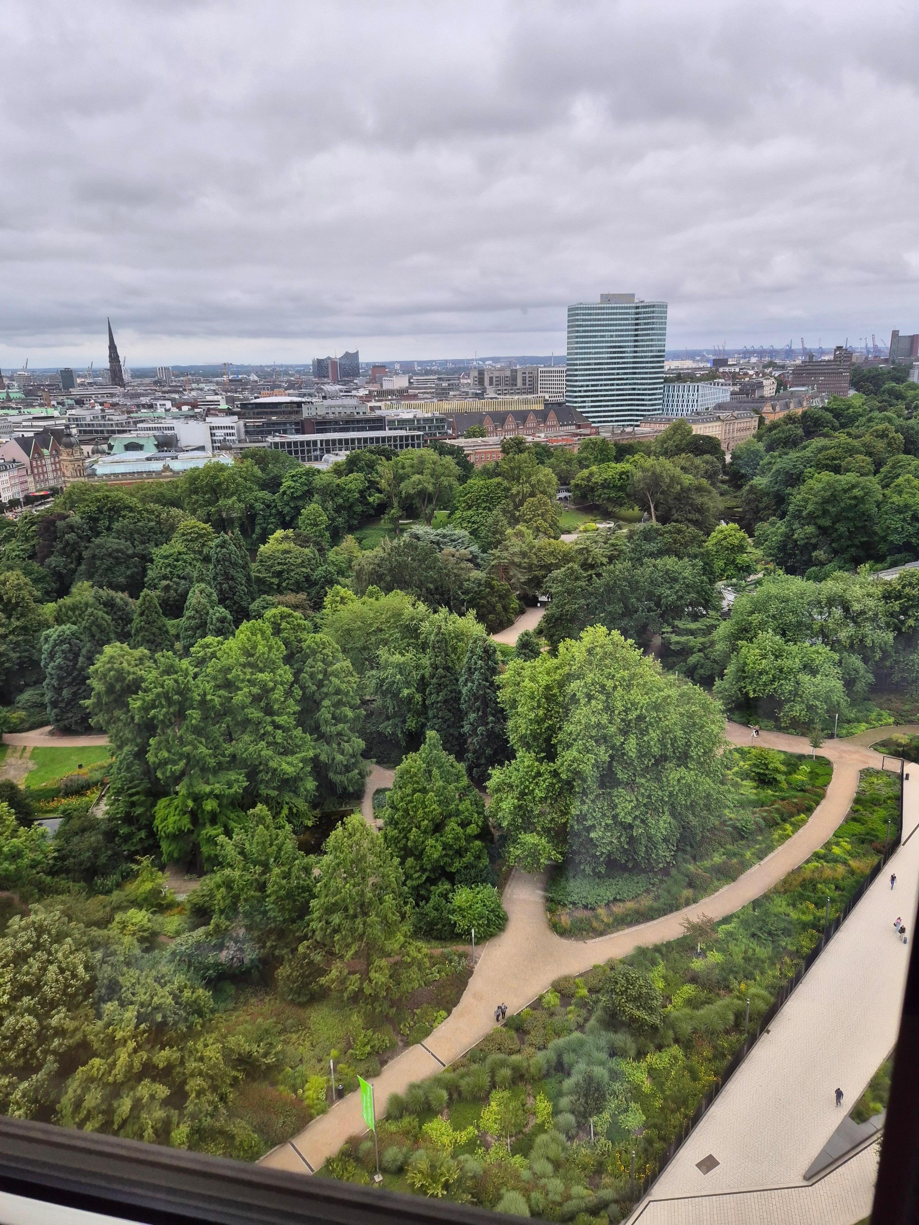 Blick vom Zimmer 16.Stock 
