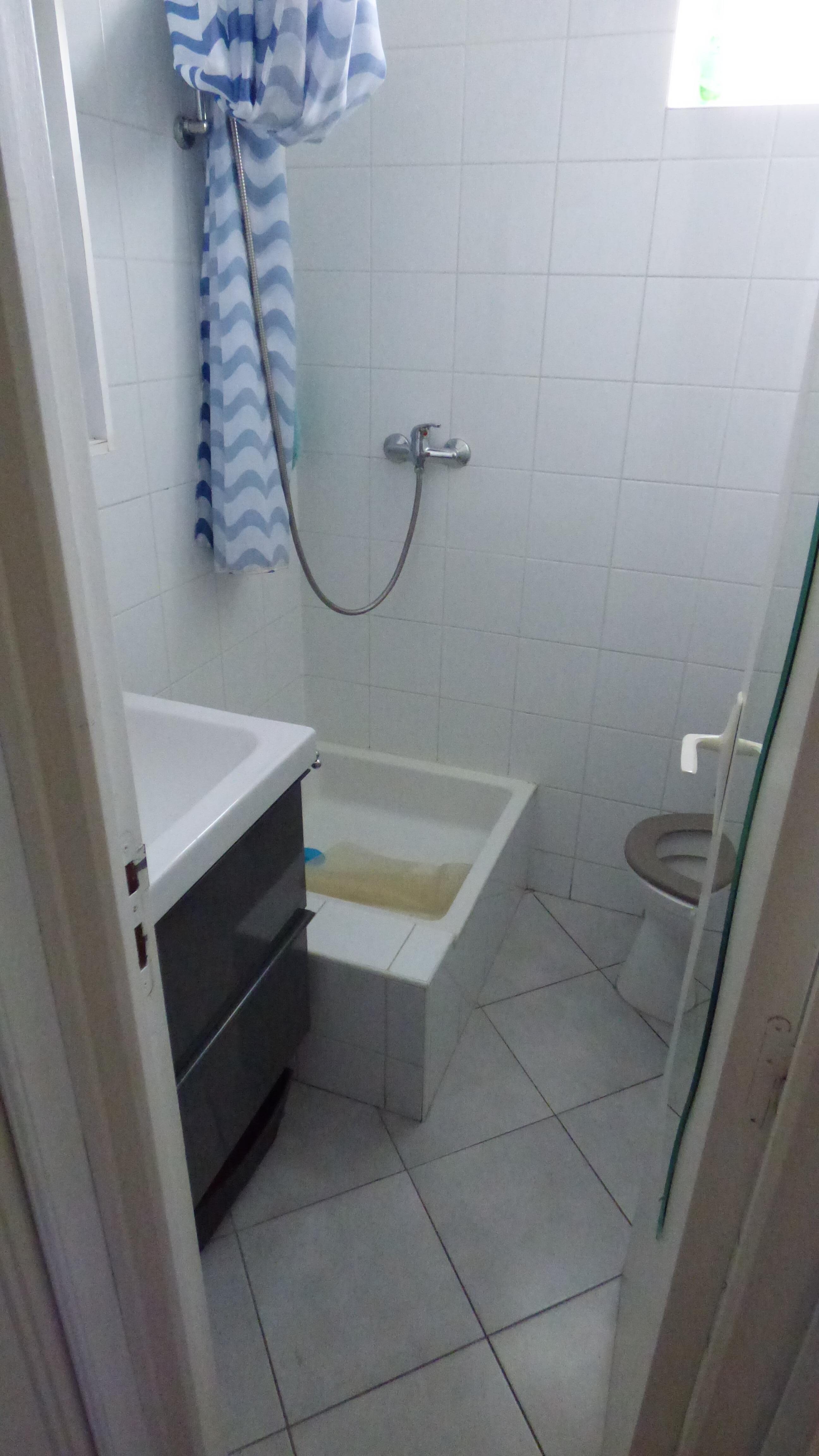 2m² (seul déjà c'est petit alors à 4/6 ? )