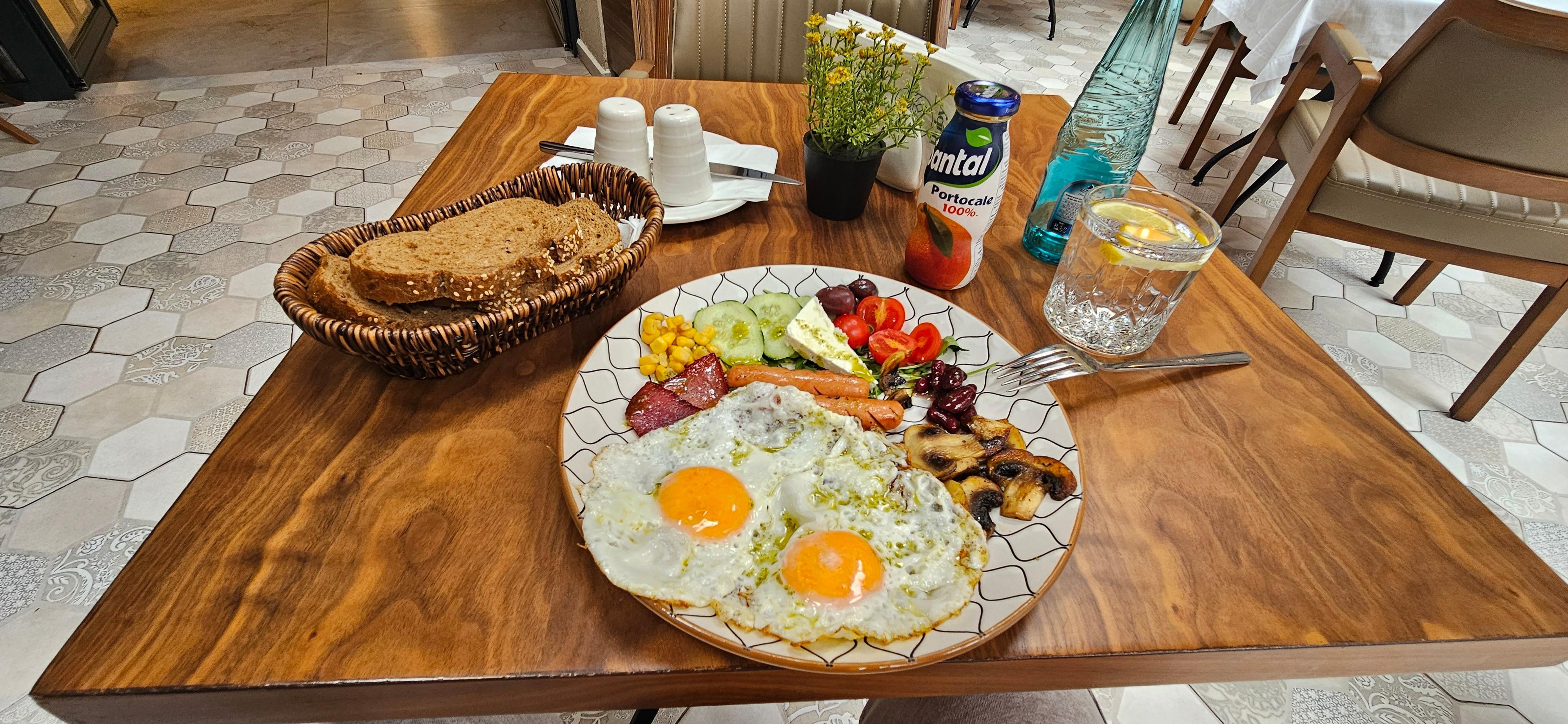 English breakfast included 