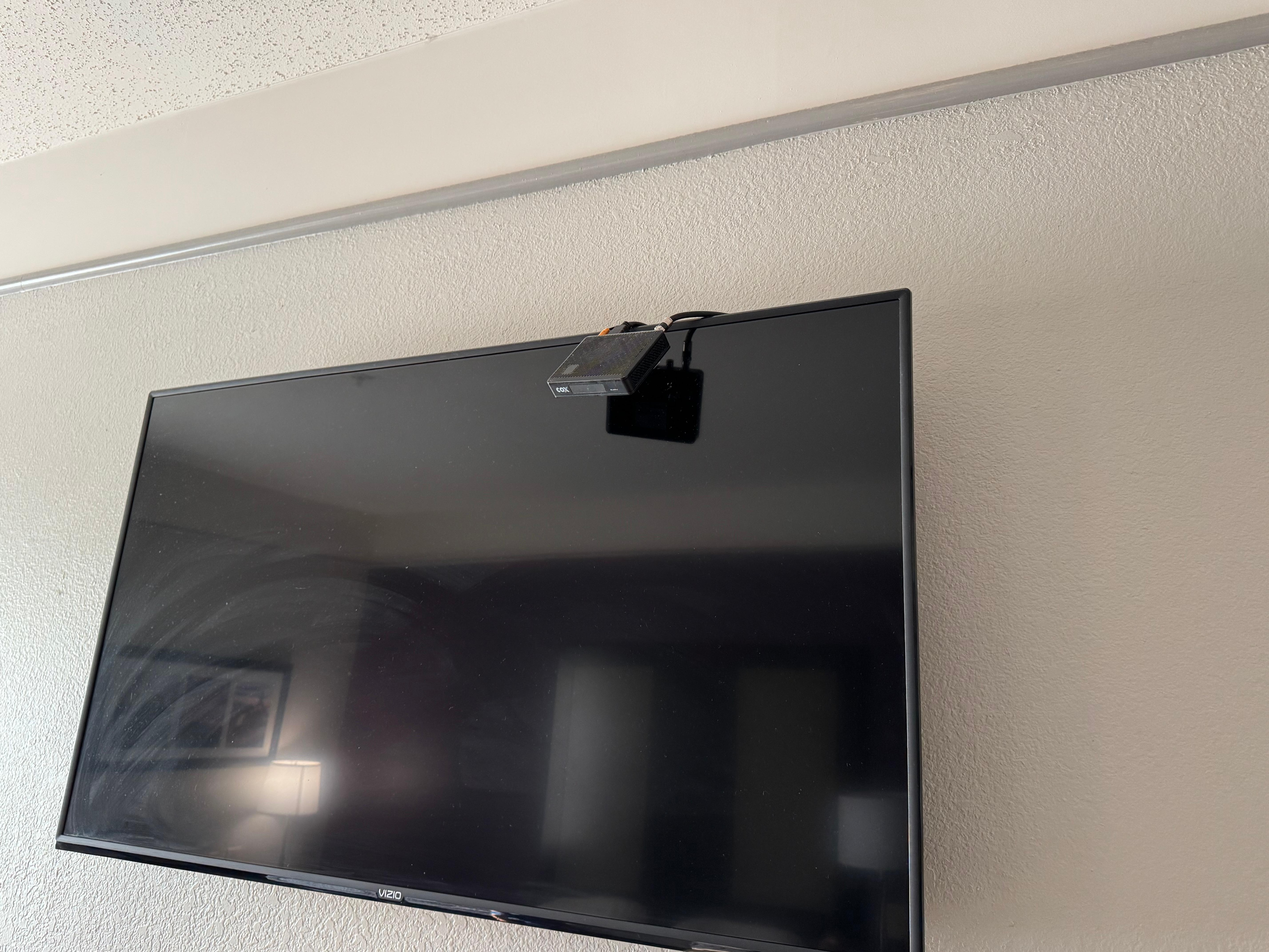 Cable box hanging & quit working all together