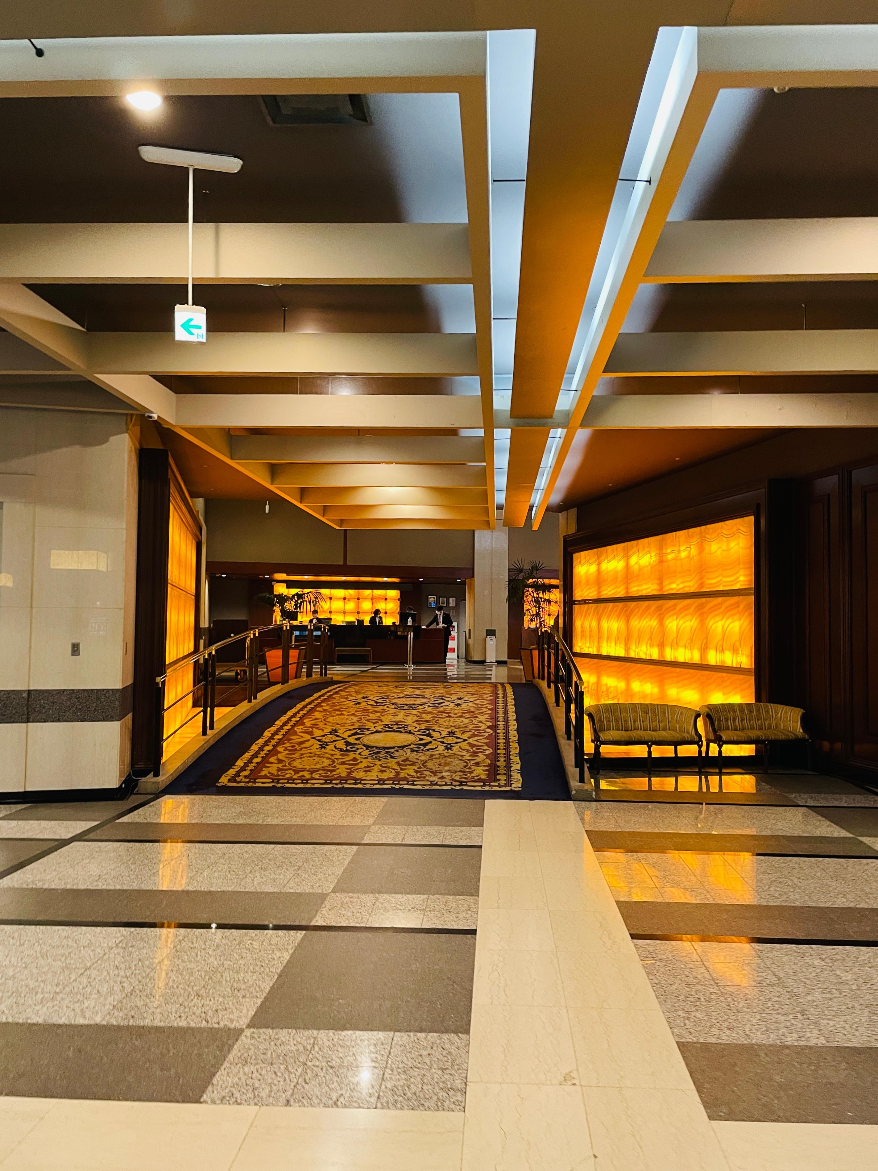 ホテルエントランス