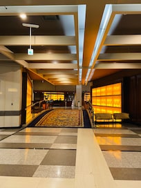 ホテルエントランス