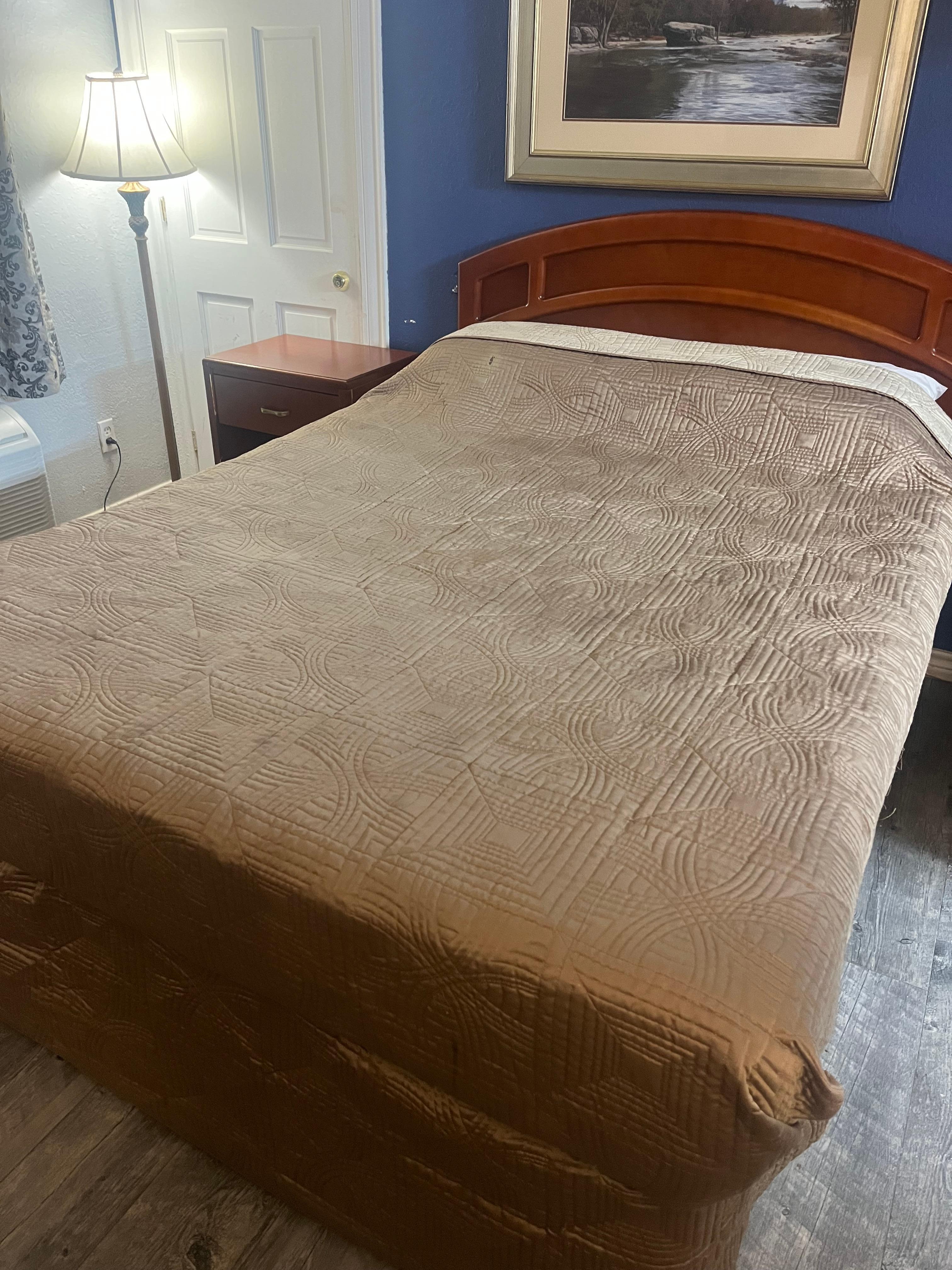 We were supposed to have a king size and we didn’t get that that’s a double