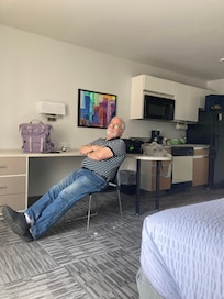 Kitchenette was very nice. (Chef not included—he’s mine.)