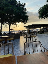 Great place to ease into the night