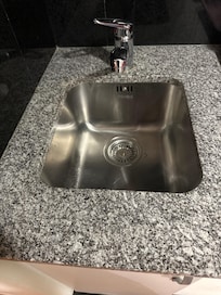 Desnecessária sem talheres, pratos, microondas!
