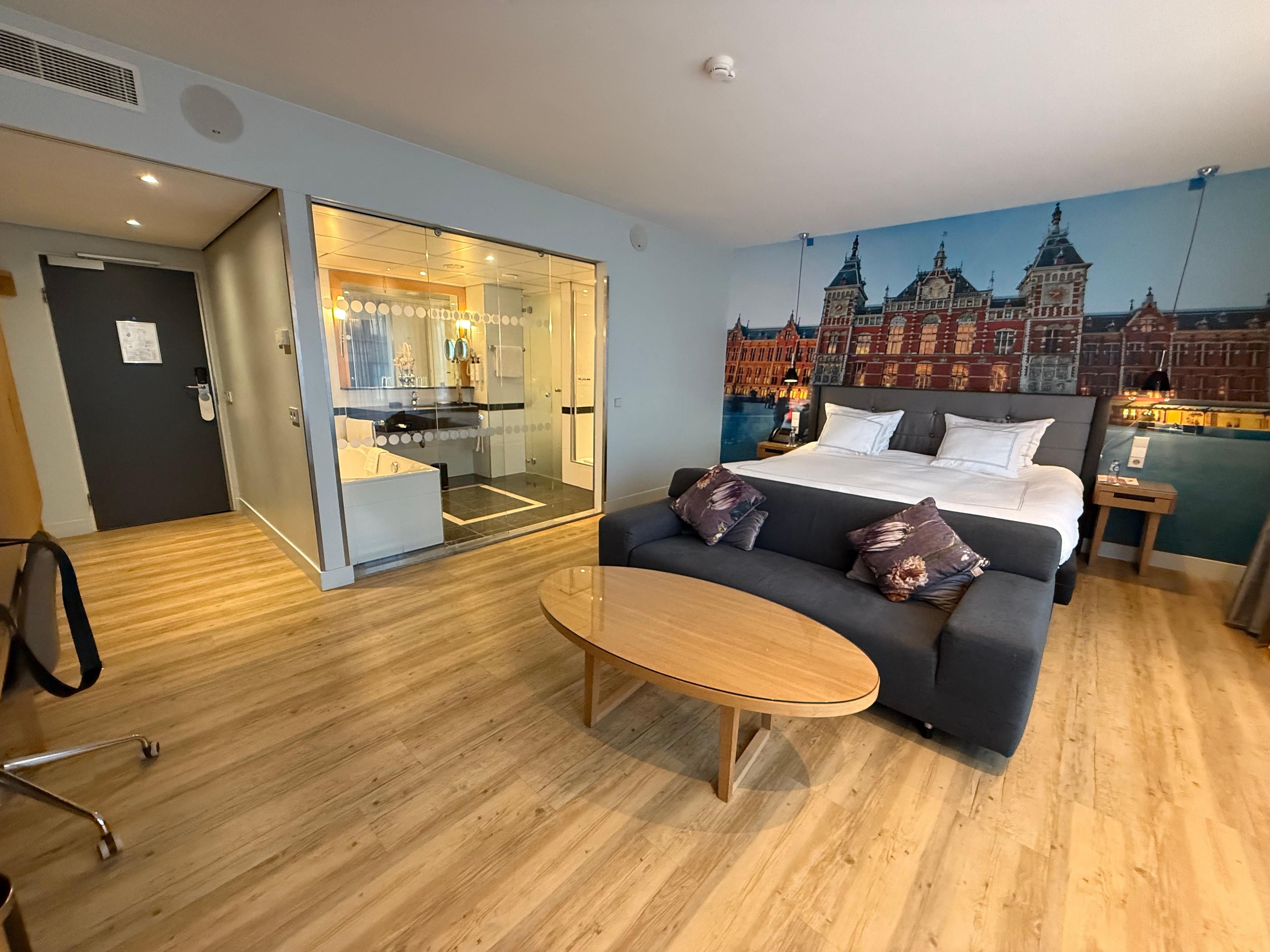 Spacious! Relaxing and worth the extra  splurge on the suite.