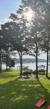 The view “ten ten recommend”.