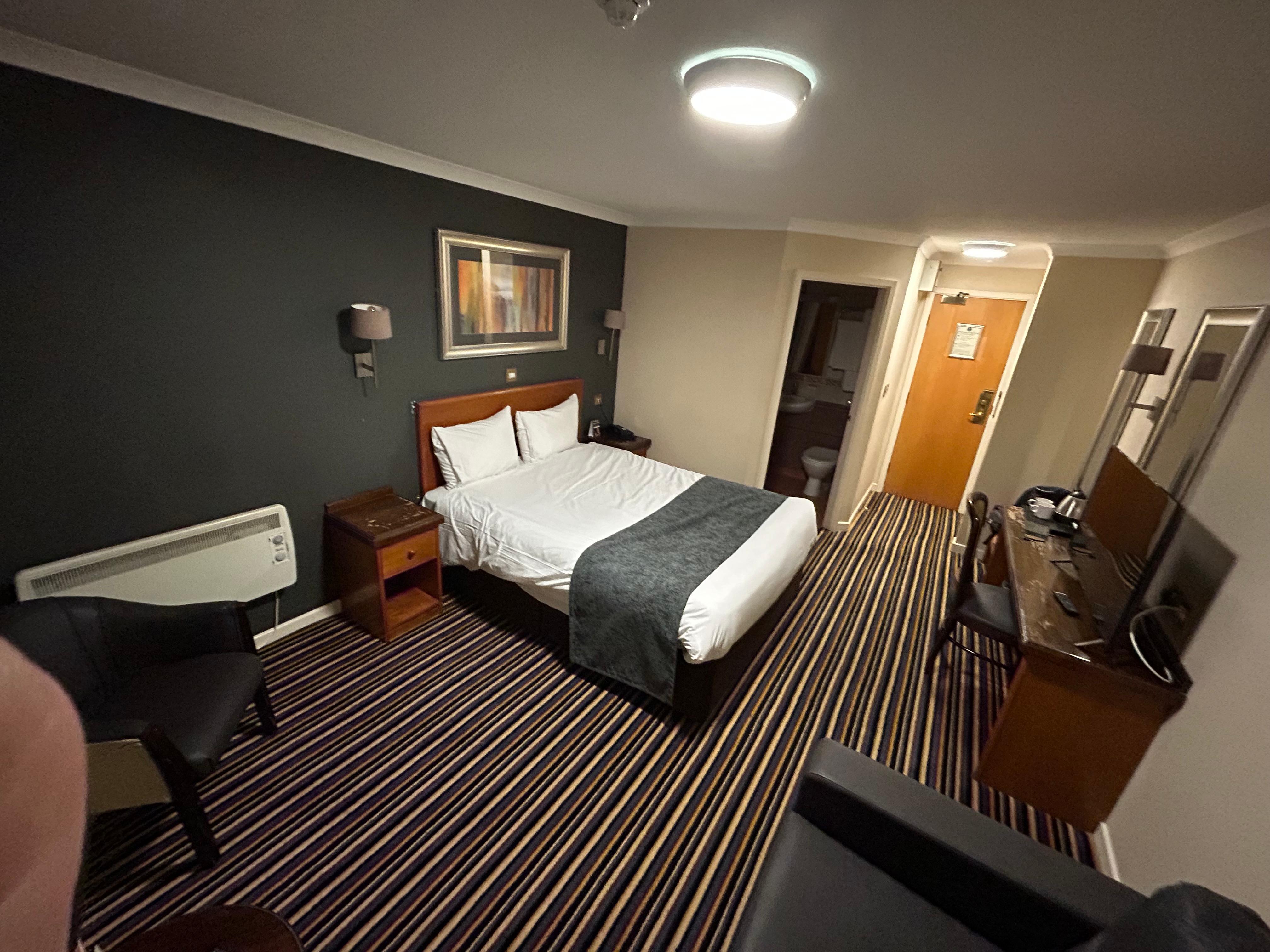 Lovely large room. 