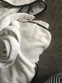 Old stain, and crappy towels, 4 left..