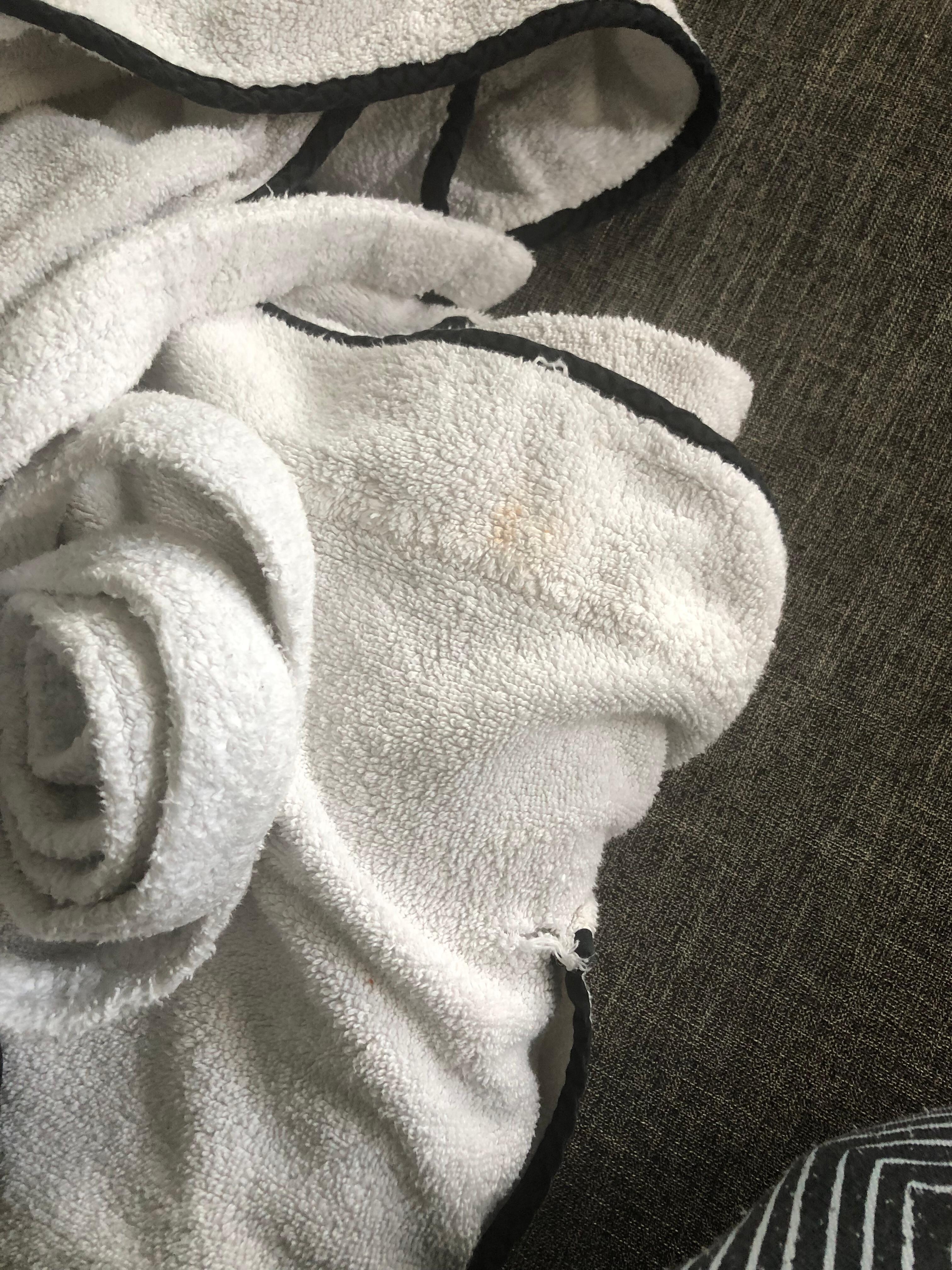 Old stain, and crappy towels, 4 left..